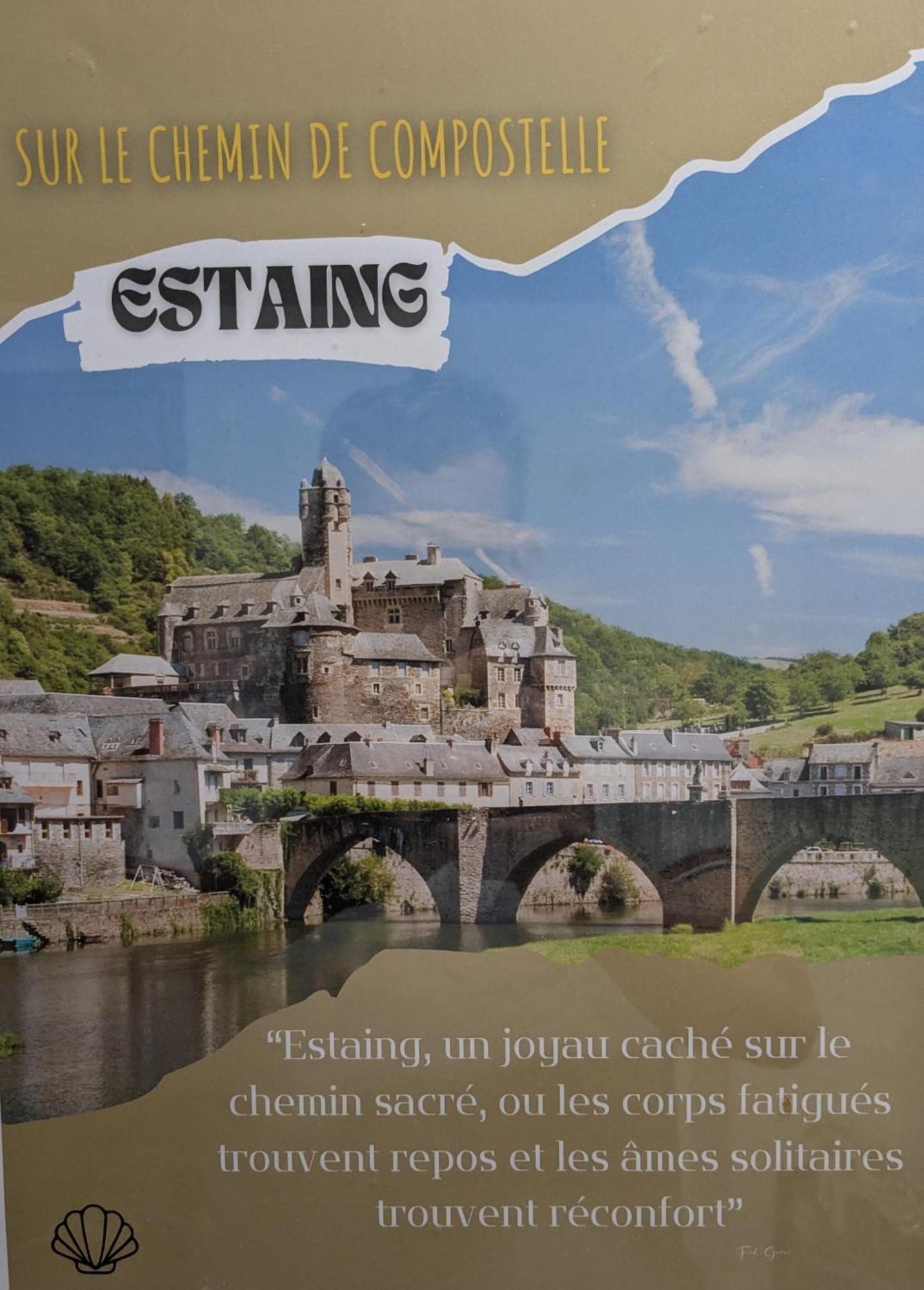 Chez Cornelia Bed & Breakfast Estaing  Dış mekan fotoğraf