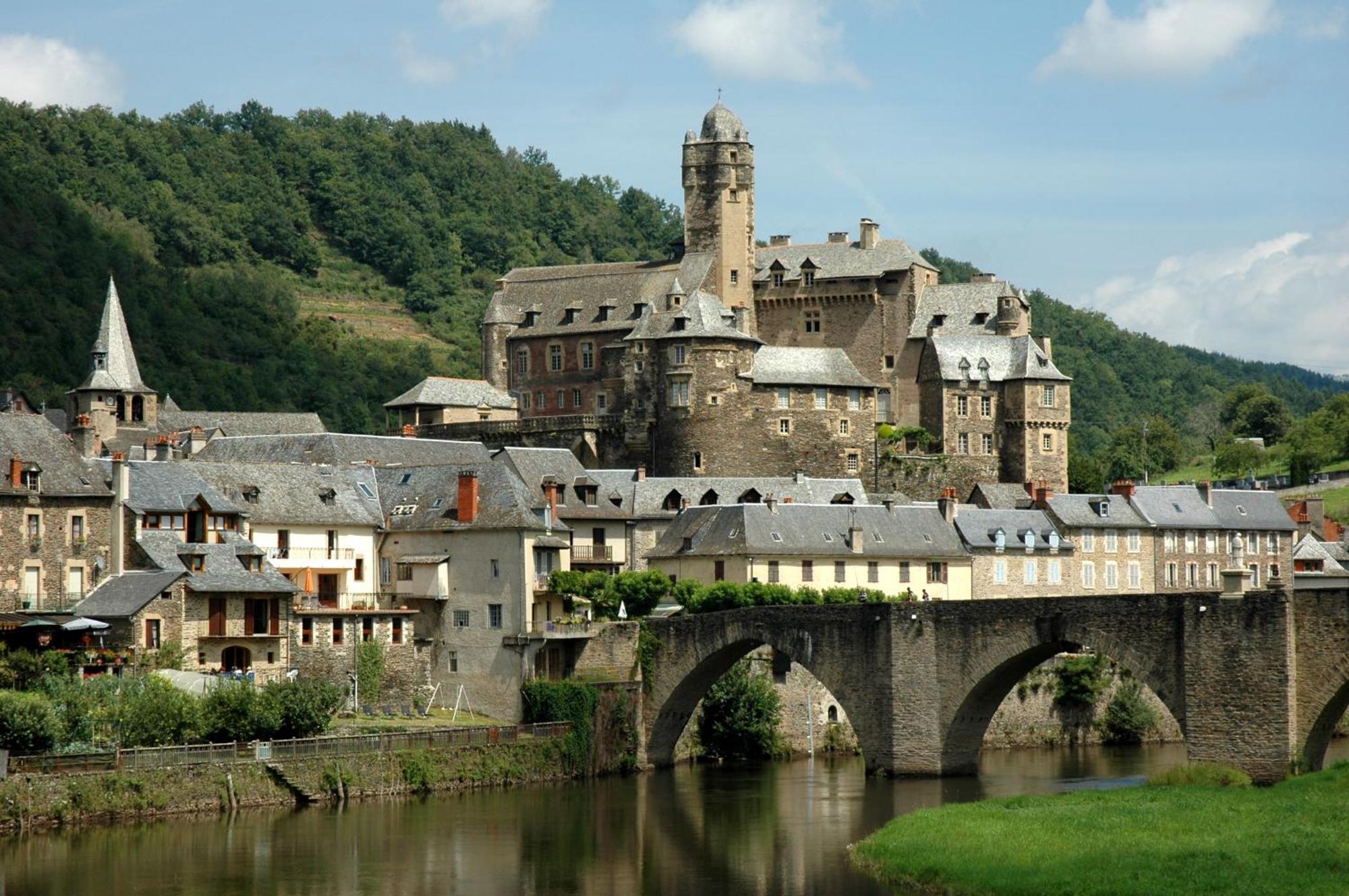 Chez Cornelia Bed & Breakfast Estaing  Dış mekan fotoğraf