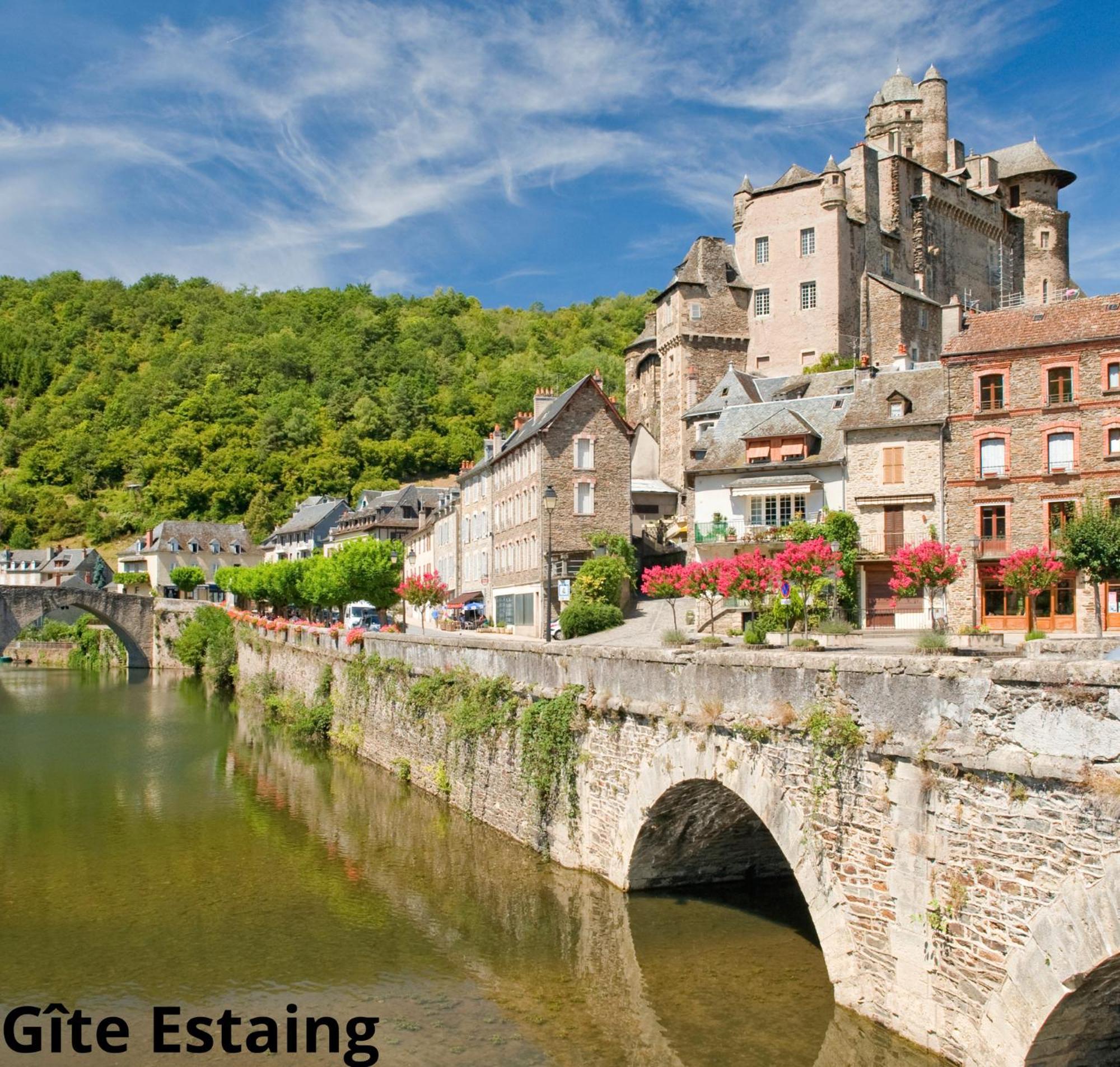 Chez Cornelia Bed & Breakfast Estaing  Dış mekan fotoğraf