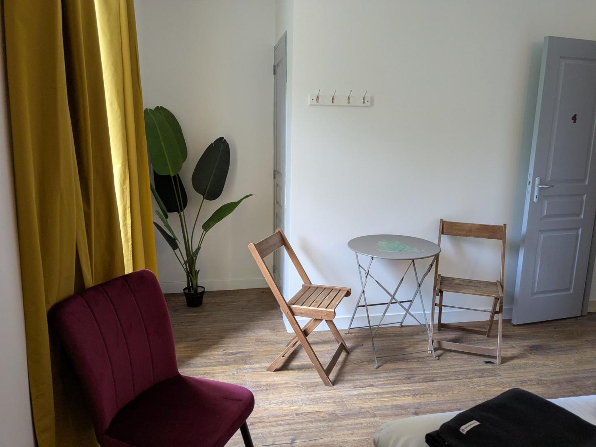 Chez Cornelia Bed & Breakfast Estaing  Dış mekan fotoğraf