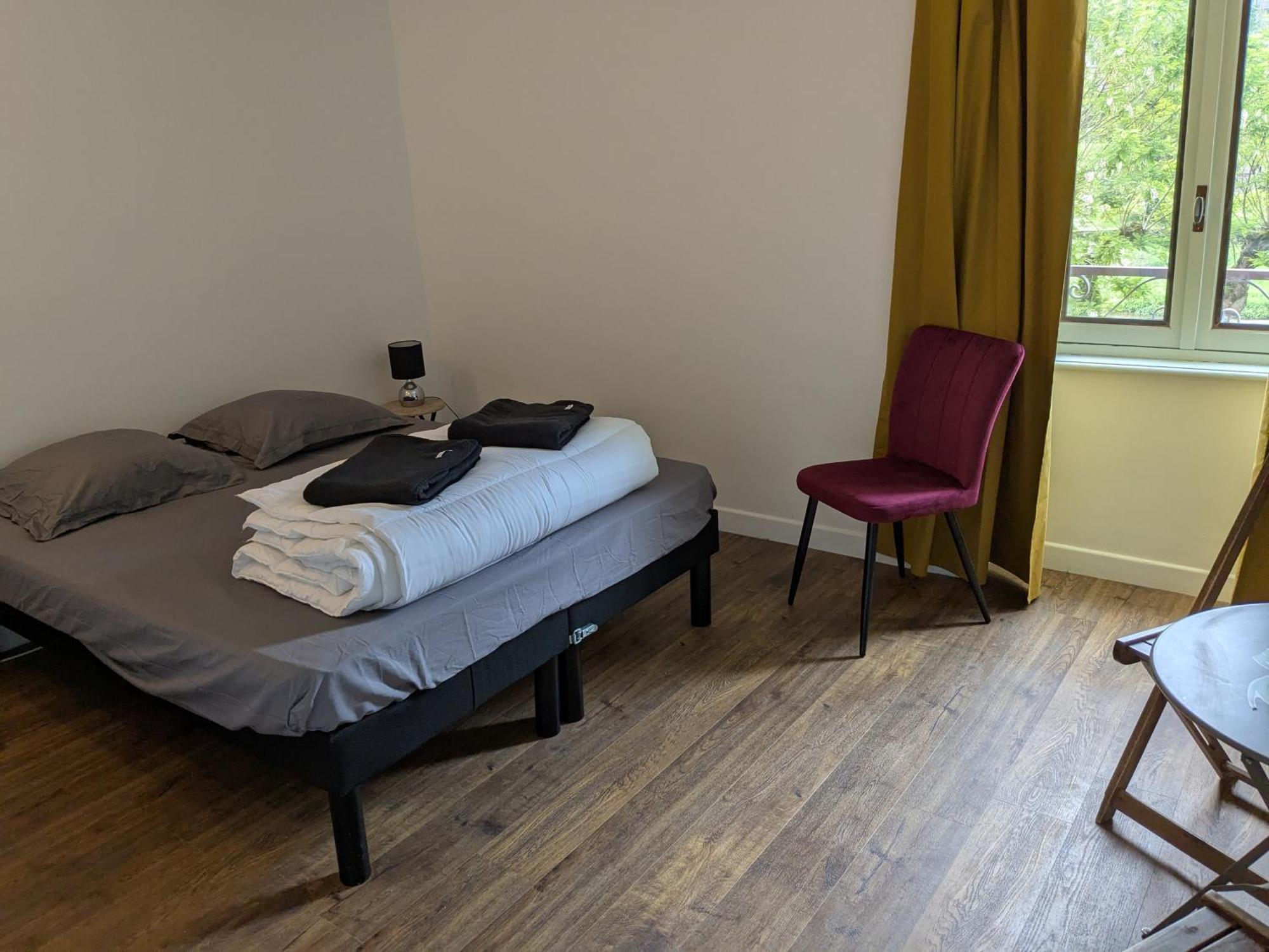 Chez Cornelia Bed & Breakfast Estaing  Dış mekan fotoğraf